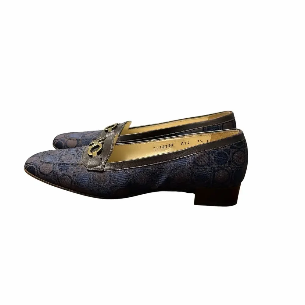 Vintage Salvatore Ferragamo Brown Navy Gancini Block Heel Loafer Womens Size 7.5